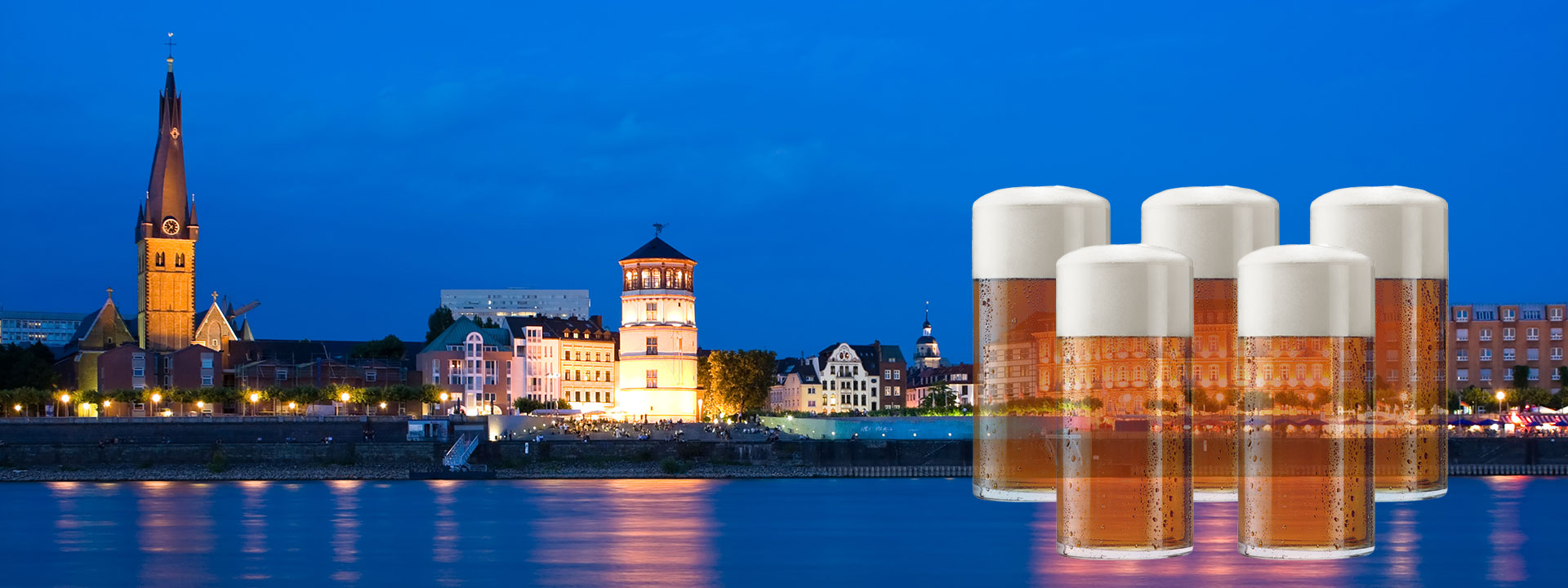 Düsseldorfer Rheinpanorama mit Schlossturm und fünf Altbiergläsern